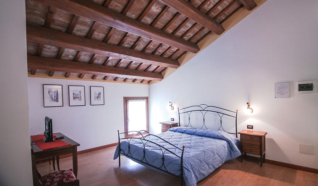 Agriturismo Principe Pio Vila Crespino Exterior foto