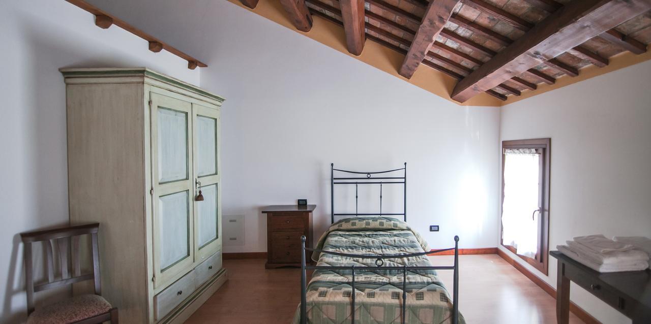 Agriturismo Principe Pio Vila Crespino Exterior foto